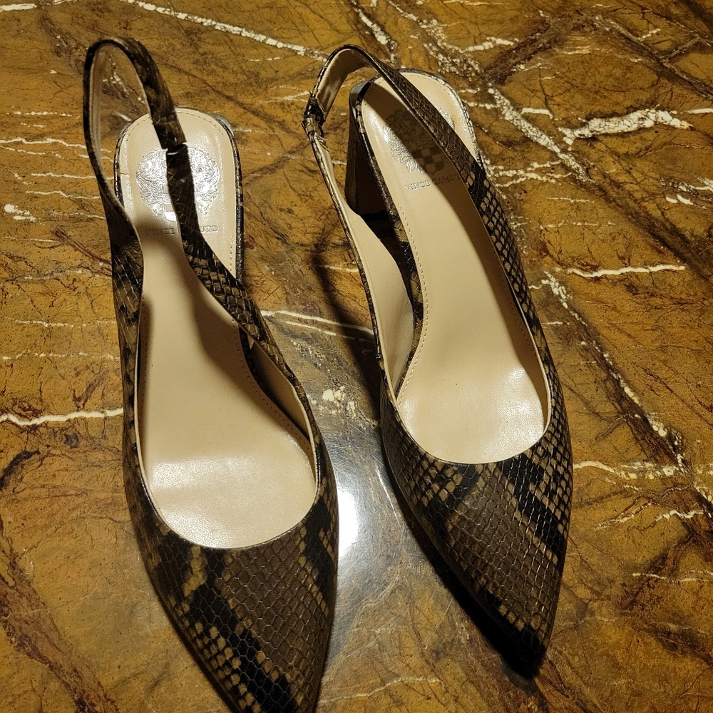 Vince Camuto Evergreen/Dark Green Snakeskin Slingback Pumps - Size 8.5 M - NEW